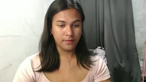 Ellez online show from December 14, 4:57 pm