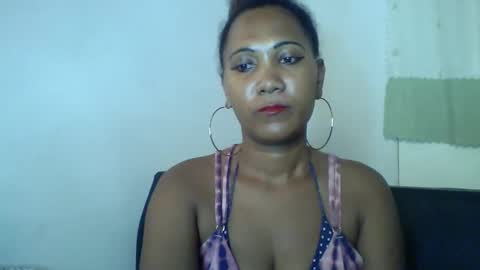 blacksyl22 online show from February 1, 8:39 am