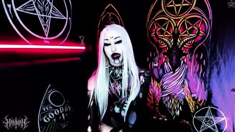   online show from March 6, 7:19 pm