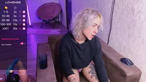 blooming_soul online show from November 15, 10:41 pm