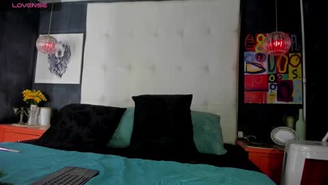 bouncing_bunnyxxx69 online show from October 20, 6:49 am