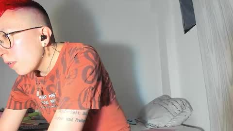 Edward ftm trans queerslave online show from December 19, 9:47 am