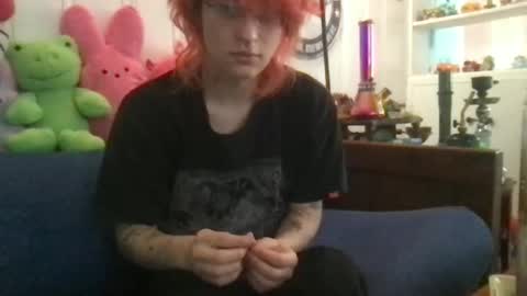 Snapshot of boywithbug chatting on January 30, 2:15 pm boywithbug online show from January 30, 2:15 pm