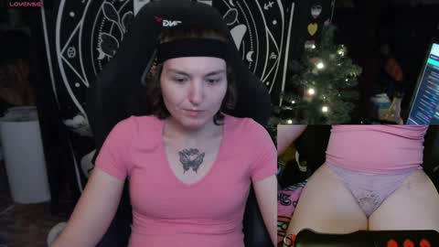 BrandiWRLD999 online show from January 19, 1:43 am