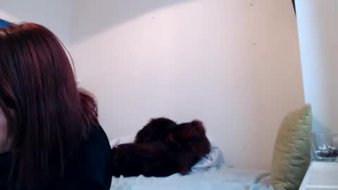 bratzdoll1994 online show from December 13, 7:42 pm