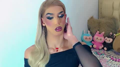 BRIANA online show from November 19, 7:41 am