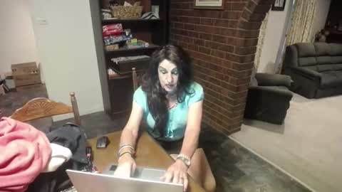 bridgetfouru online show from September 19, 8:20 am