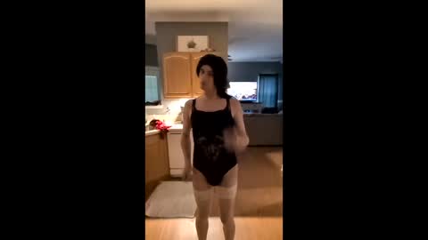 brooke online show from April 5, 12:25 pm