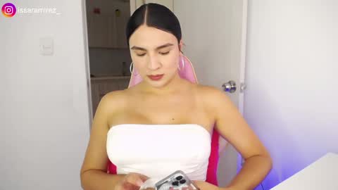 X IGcamiryan01 online show from April 9, 7:42 pm