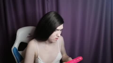 Candy online show from December 7, 12:29 pm