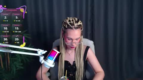 Cassie online show from November 29, 9:06 pm