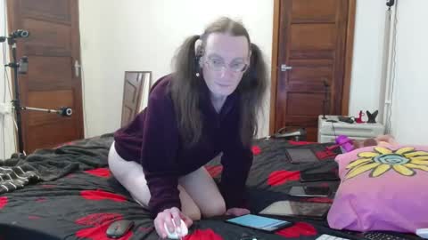 Adalyn online show from October 15, 9:20 am