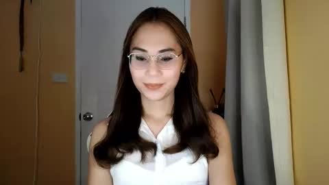 chelly4u69 online show from February 23, 10:51 am