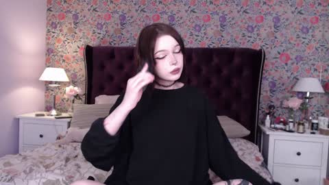 amelia online show from January 4, 4:00 pm