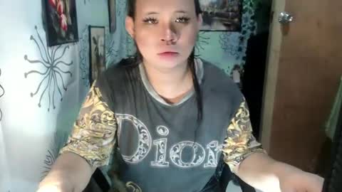 chescahotxxxl online show from January 2, 4:41 am