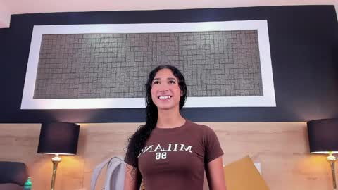 Chloe  online show from March 31, 12:29 pm