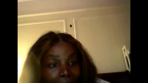 chocolatedrop_ online show from September 24, 10:05 pm