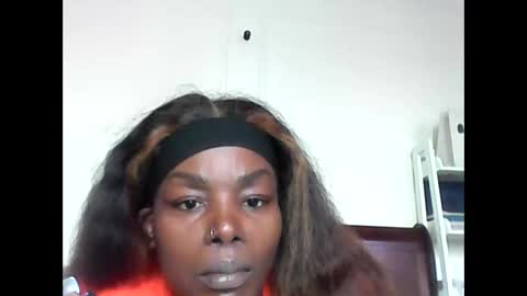 chocolatedrop_ online show from September 30, 4:18 pm