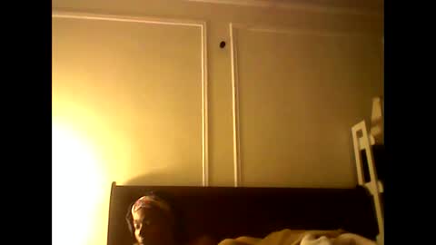chocolatedrop_ online show from October 6, 12:21 am