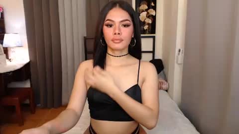 maika online show from October 30, 9:30 am