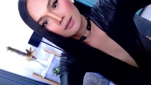 Cleo online show from June 27, 7:09 pm