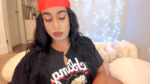    ........ Instagram  Lorysexys online show from November 18, 4:45 am