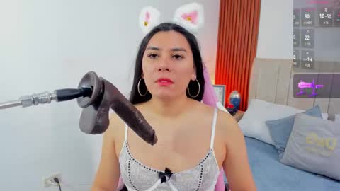 coraline hot18 online show from October 16, 12:49 pm