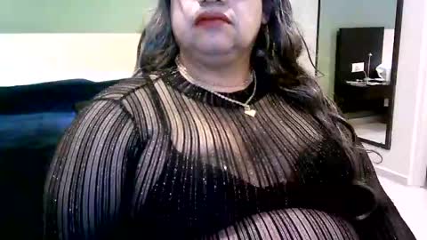 Linda Cross online show from October 29, 1:58 am