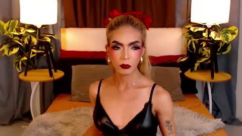 cum_ofdesire online show from May 25, 9:06 am