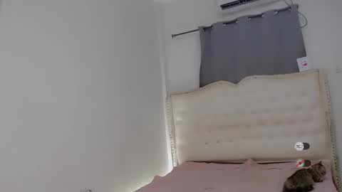 AUDREY online show from October 2, 6:14 am