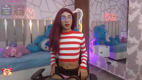 Cyrus online show from November 22, 1:35 pm