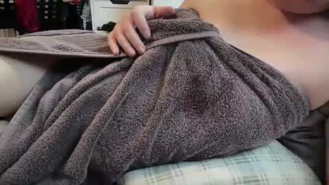 Mx Mommy Moo online show from April 17, 2:14 am