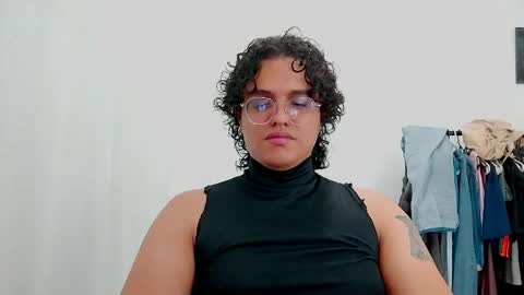 Diane Blosson online show from April 7, 12:44 am