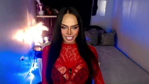 YOUR KINKY MISTRESS MADRIANA online show from May 17, 9:14 pm