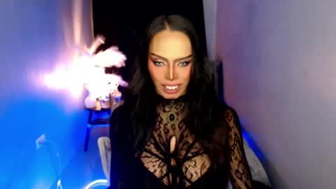 YOUR KINKY MISTRESS MADRIANA online show from May 28, 10:35 am