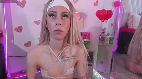 darlyn_tenderhot__ online show from February 11, 10:28 pm