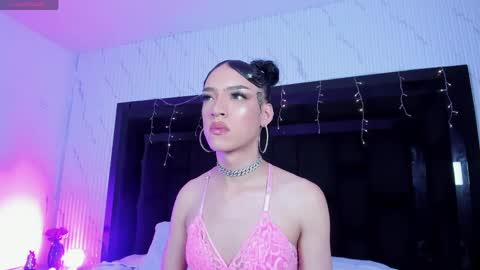 DeboraCooper online show from April 11, 7:56 am