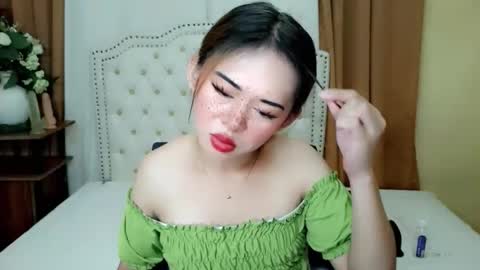 Sophie online show from May 27, 3:47 am
