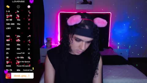 derek grey online show from February 10, 12:41 am