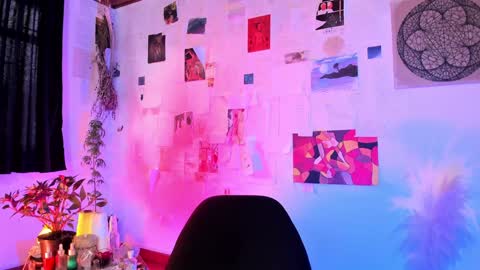 Snapshot of desidias chatting on December 6, 10:13 pm Desidias online show from December 6, 10:13 pm