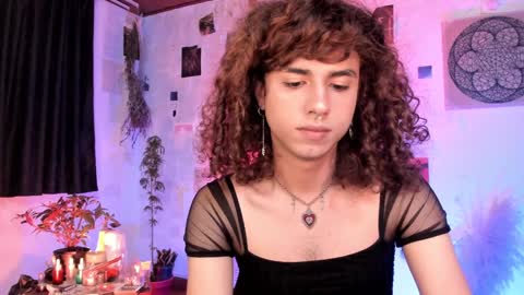 Snapshot of desidias chatting on December 9, 2:34 am Desidias online show from December 9, 2:34 am