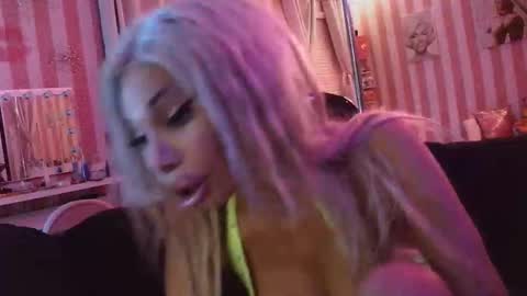 IMMACULATE BEAUTY online show from October 20, 6:49 am