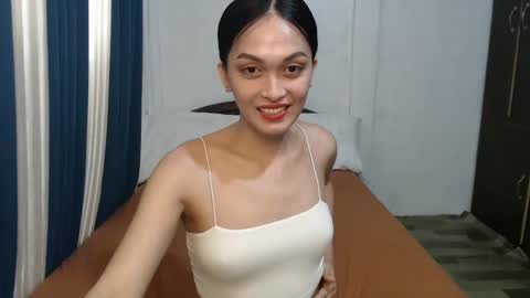 DIVINA online show from February 22, 3:34 am