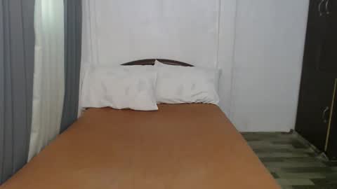 DIVINA online show from September 27, 2:42 am