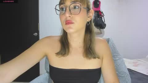ANDREA online show from May 2, 1:32 am