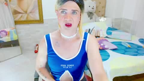 ilona online show from April 15, 5:13 am