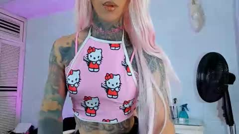 drippyorlove online show from March 22, 8:46 pm