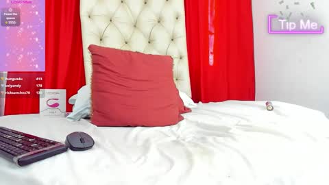 dulcee_bella online show from February 28, 8:15 pm