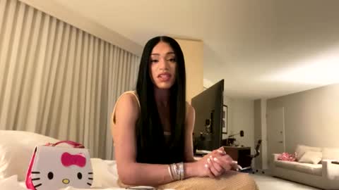 Dynasty online show from February 7, 12:49 am