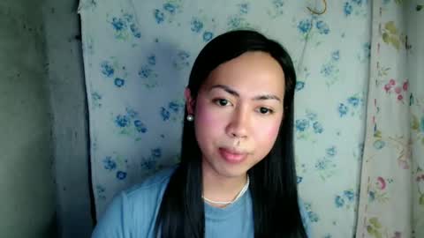 eddfox001 online show from April 29, 1:49 pm